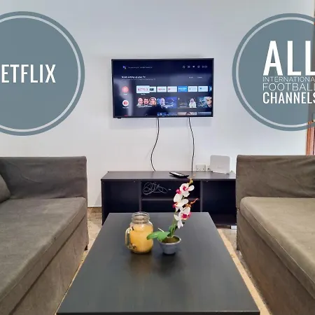 Luxury - Smart Tv With Netflix Lárnaka