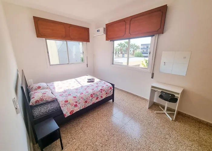 Luxury - Smart Tv With Netflix Λάρνακα