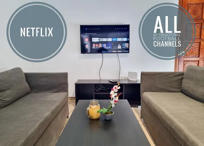 Luxury - Smart Tv With Netflix Larnaca